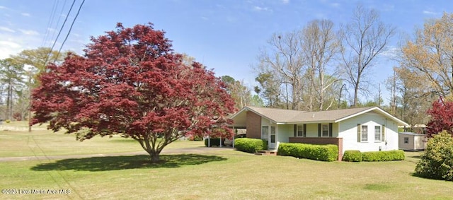 240 Windsor Dr, Alexander City, AL 35010 - view of front of property with a front yard and covered porch