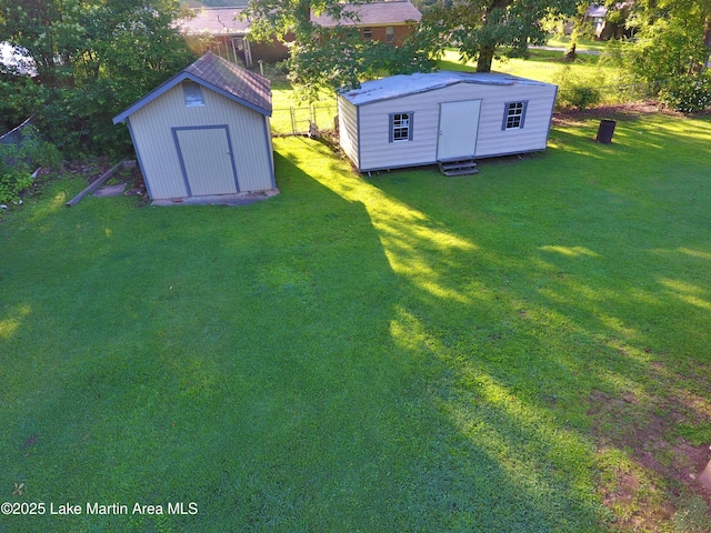 240 Windsor Dr, Alexander City, AL 35010 - view of grassy yard