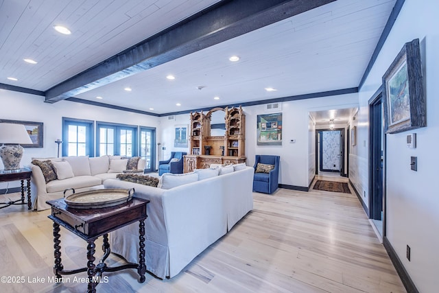 1071 Trillium W Pkwy, Eclectic, AL 36024 - living area featuring baseboards, recessed lighting, visible vents, and light wood-type flooring