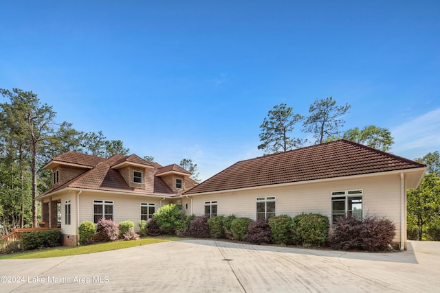 view of front of home