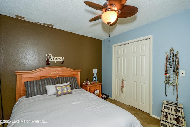 3464 Dobbs Rd, Alexander City, AL 35010 - bedroom featuring carpet floors, a closet, and ceiling fan