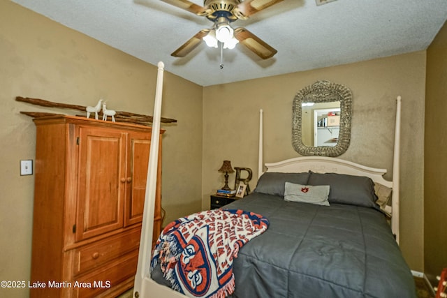 3464 Dobbs Rd, Alexander City, AL 35010 - bedroom featuring ceiling fan
