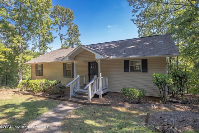 view of front of property