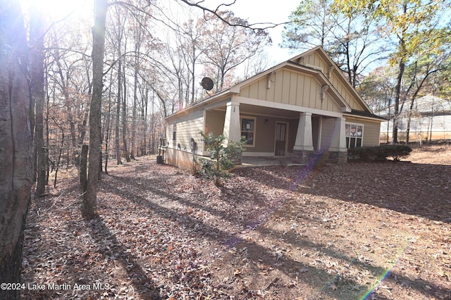 view of front of home with a porch