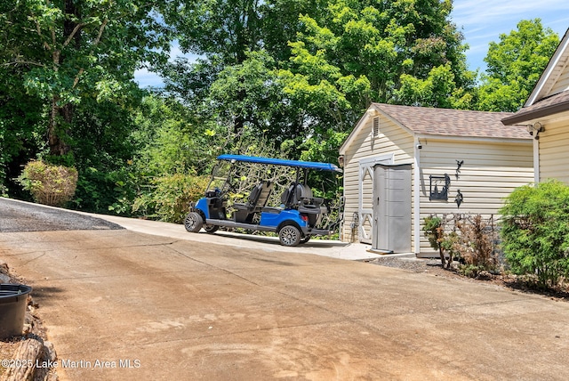 876 Ridge Rd, Dadeville, AL 36853 - view of yard with an outbuilding and a garage
