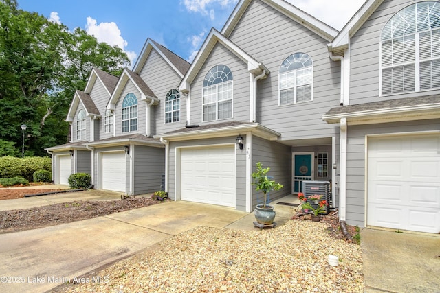 128 River Ridge Rd Unit B3, Alexander City, AL 35010 - view of property with a garage and concrete driveway