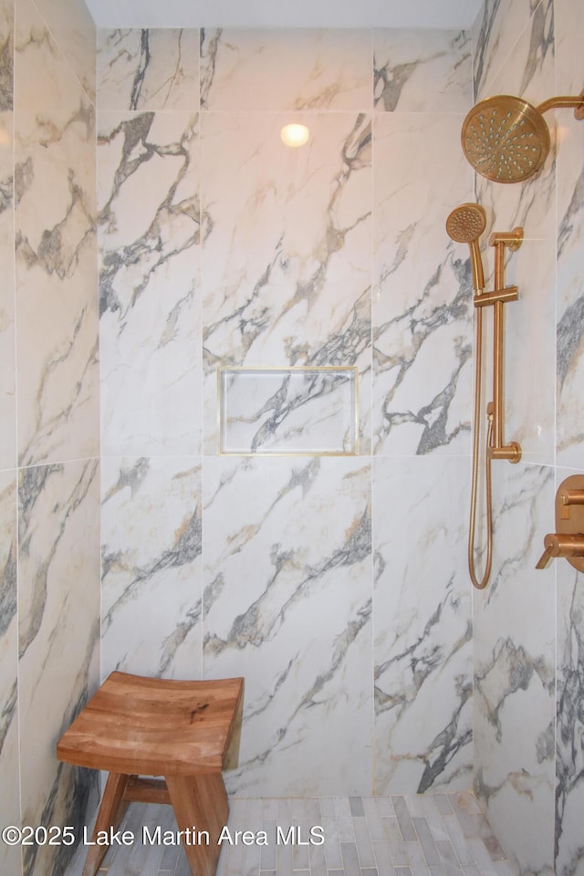 1520 Club Creek Dr, Auburn, AL 36830 - room details with a marble finish shower