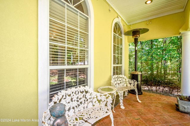 view of patio / terrace with covered porch