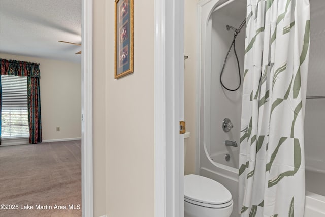 970 Raintree Dr, Alexander City, AL 35010 - full bath with shower / tub combo and a textured ceiling