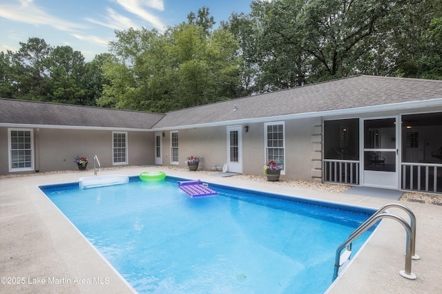 970 Raintree Dr, Alexander City, AL 35010 - outdoor pool featuring a sunroom