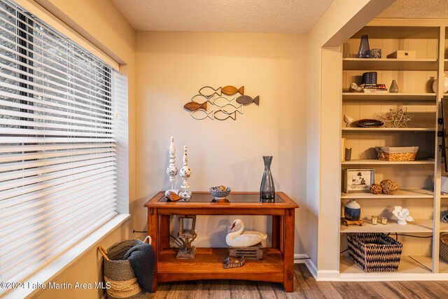 room details featuring hardwood / wood-style flooring