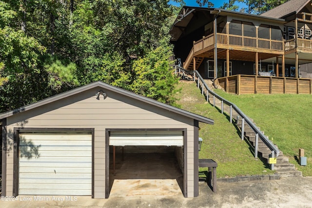 view of detached garage