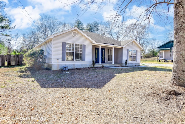 Listing photo 2 for 80 Taylor Ln, Tallassee AL 36078