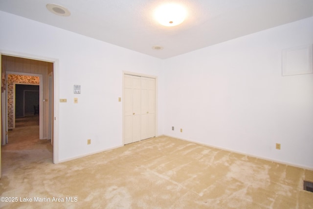 2130 Skylark Dr, Alexander City, AL 35010 - empty room with light carpet and baseboards