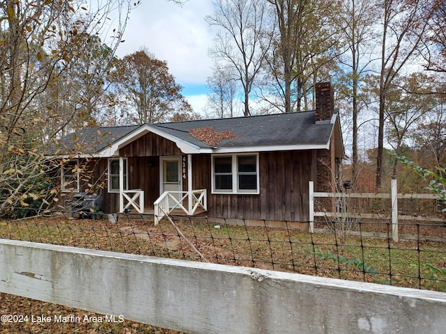 view of front of house