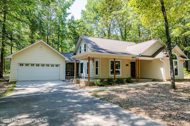 view of front of house featuring a garage