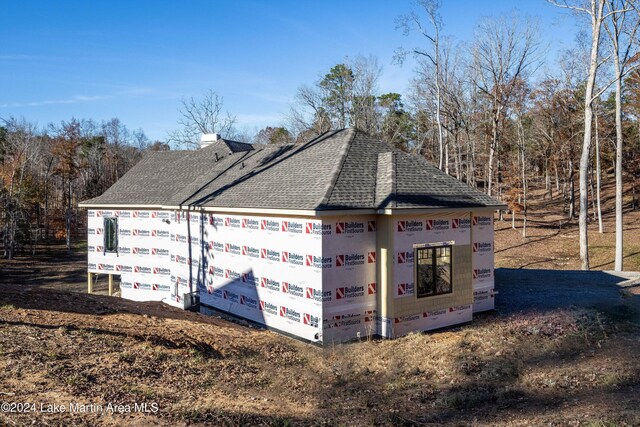 view of side of property