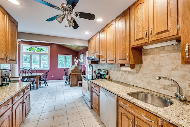 6 Zaydee Dr, Edison, NJ 08837 - kitchen featuring stainless steel appliances, under cabinet range hood, ceiling fan, backsplash, and brown cabinetry