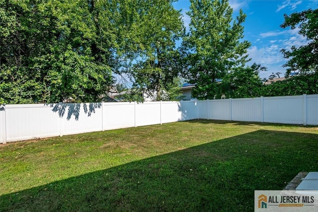 20 Melville Rd, Edison, NJ 08817 - view of fenced backyard