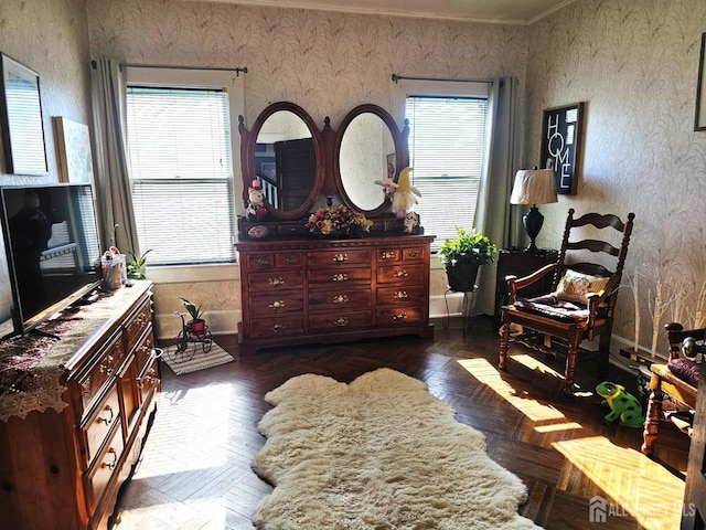 402 Raritan Ave, Middlesex, NJ 08846 - living area with wallpapered walls, baseboards, and crown molding