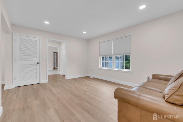 3 Malibu Ct, Jackson, NJ 08527 - living area with light wood-style floors and recessed lighting