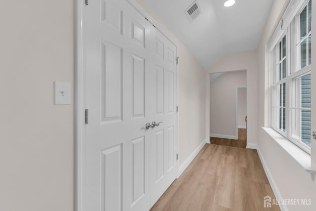 3 Malibu Ct, Jackson, NJ 08527 - corridor featuring light wood-style flooring, vaulted ceiling, and recessed lighting