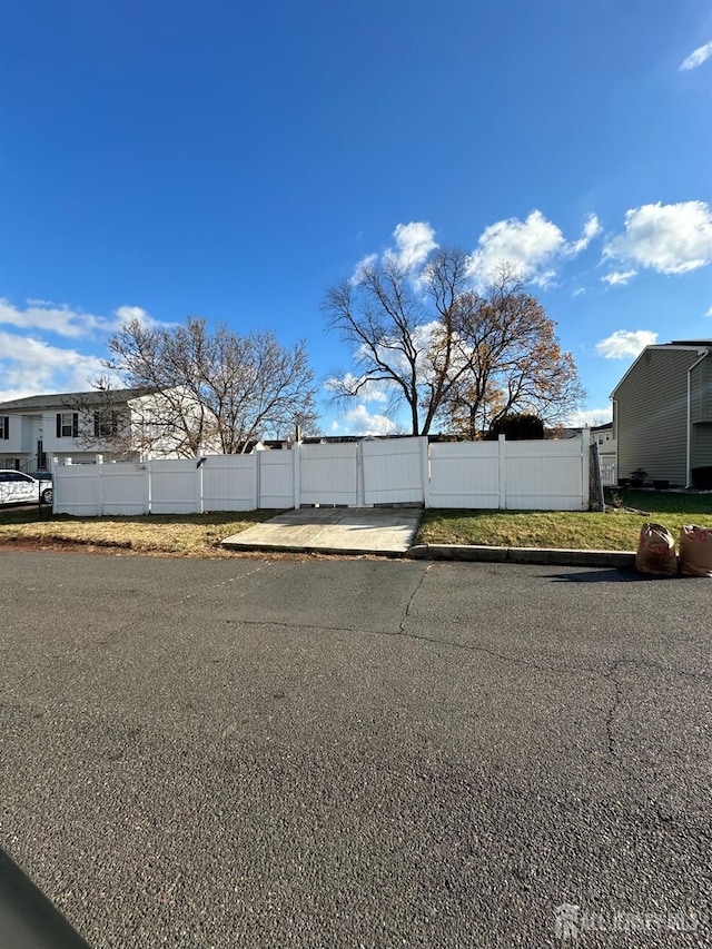 34 Kassul Pl, Franklin, NJ 08873