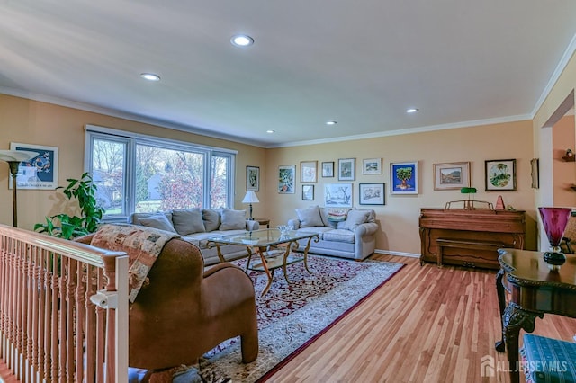 living room with recessed lighting, crown molding, and wood finished floors