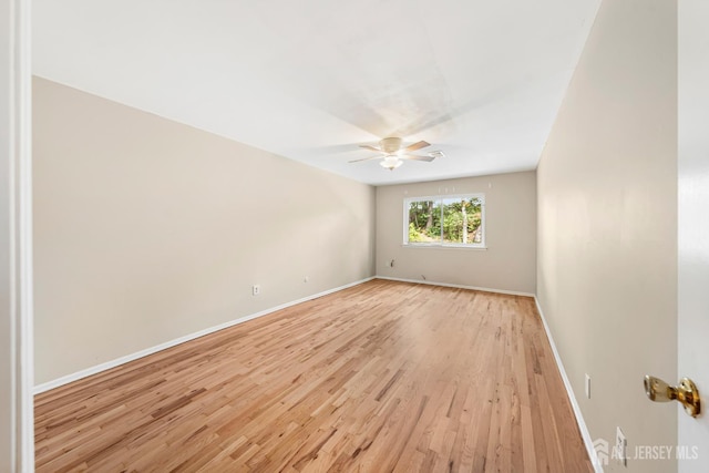 227 College Dr, Edison, NJ 08817 - unfurnished room with light wood-style flooring and ceiling fan