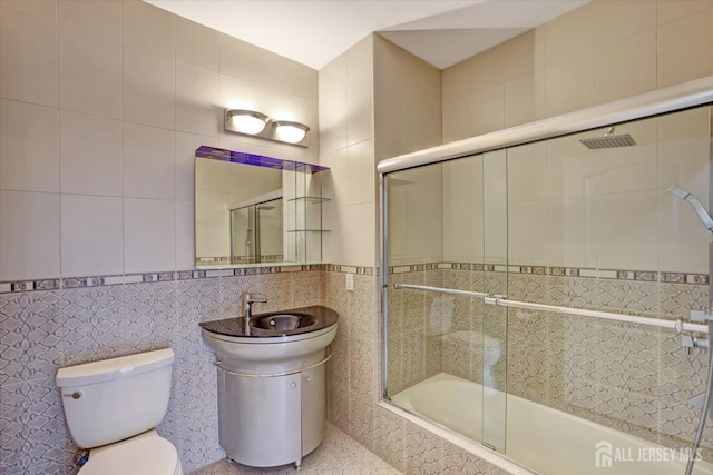 4215 Falston Cir Unit 15, Old Bridge, NJ 08857 - bathroom with tile walls and tiled shower / bath