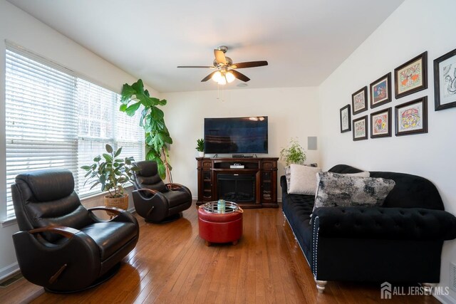 460 Morning Glory Dr, Monroe, NJ 08831 - living area featuring a ceiling fan and hardwood / wood-style flooring