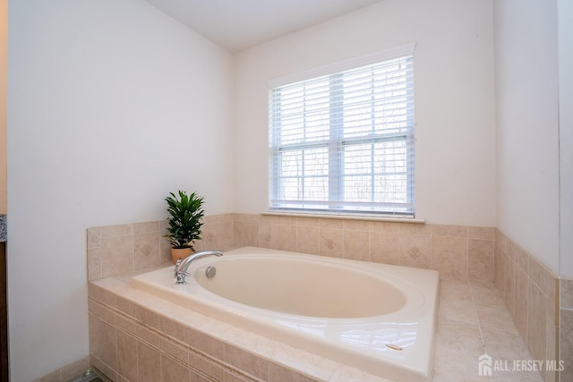 460 Morning Glory Dr, Monroe, NJ 08831 - full bathroom with a bath