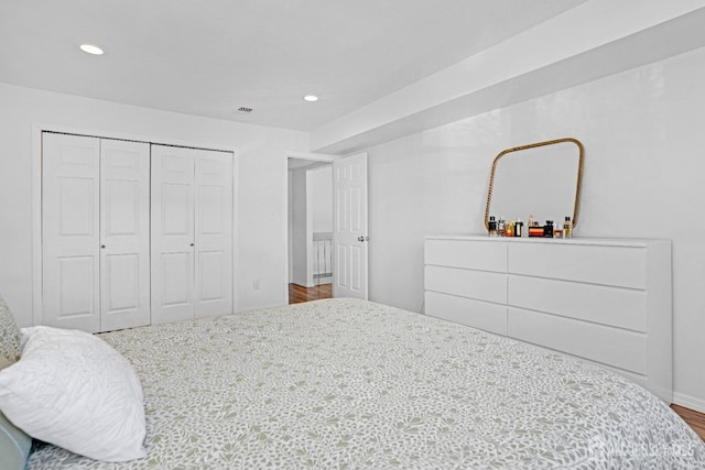 529 Sharon Garden Ct, Woodbridge Proper, NJ 07095 - bedroom featuring recessed lighting, a closet, and wood finished floors