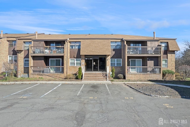 529 Sharon Garden Ct, Woodbridge Proper, NJ 07095 - view of building exterior featuring uncovered parking