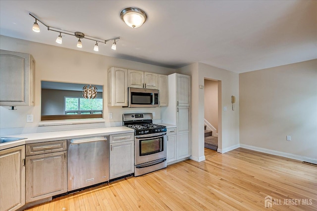2 Hiram Sq, New Brunswick, NJ 08901 - photo 8