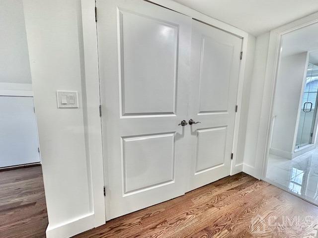 9 Melrose Ave, Sayreville, NJ 08879 - details with washer / dryer and wood finished floors