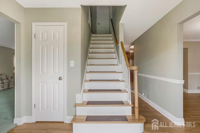318 Ambrose Ave, Middlesex, NJ 08846 - stairs with wood finished floors