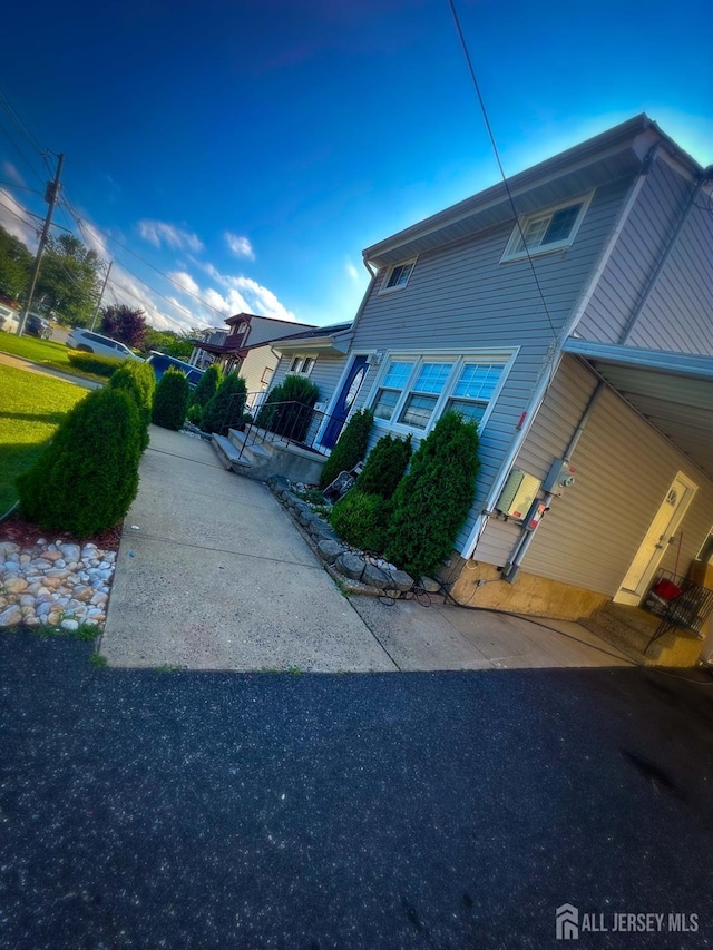 54 Laurel St, Perth Amboy, NJ 08861 - photo 2