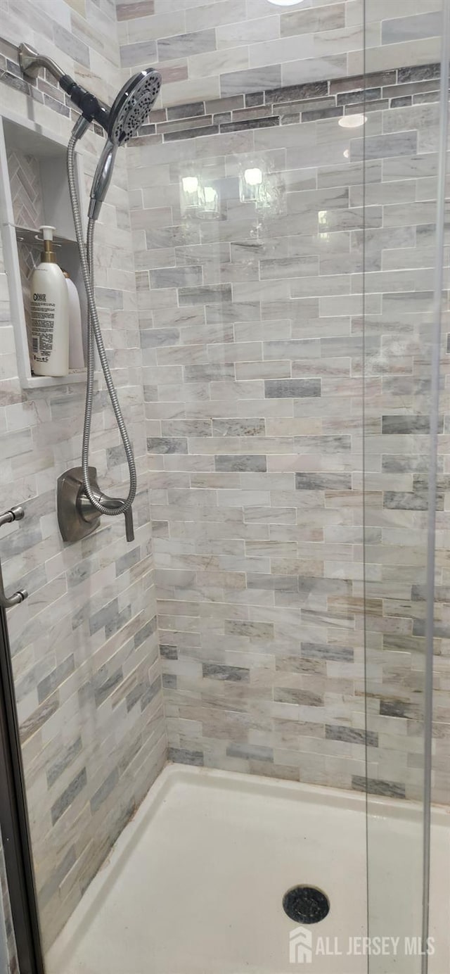 95 Gravel Hill-Spotswood Rd, Monroe, NJ 08831 - bathroom featuring a stall shower