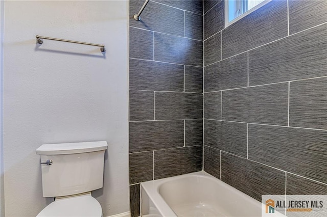 73 Chatham Dr Unit 73A, Monroe, NJ 08831 - full bathroom with toilet and washtub / shower combination