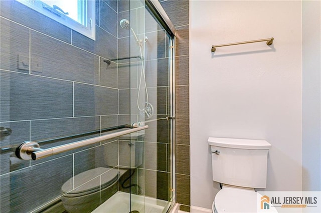 73 Chatham Dr Unit 73A, Monroe, NJ 08831 - full bathroom with toilet and a shower stall