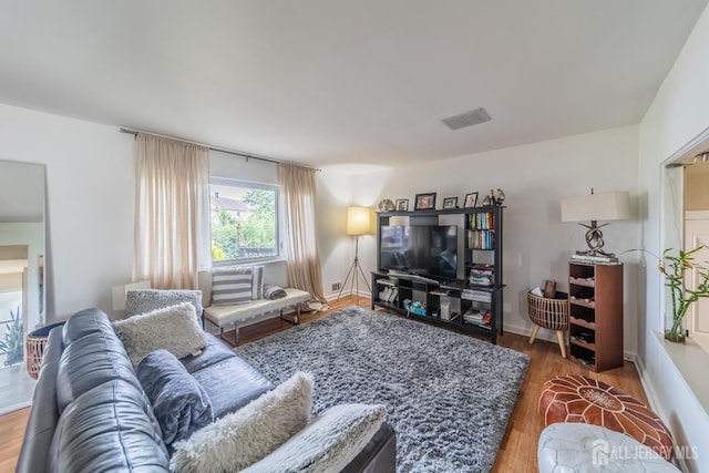 28 Bailey Pl, Sewaren, NJ 07077 - photo 4