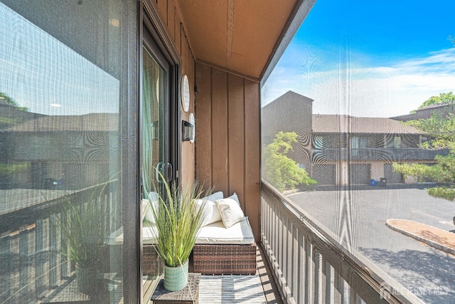 215 Kingsberry Dr, Franklin Twsp, NJ 08873 - view of balcony