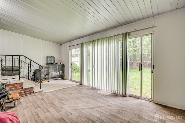 115 W Woodbridge Ave W, Iselin, NJ 08830 - view of sunroom / solarium