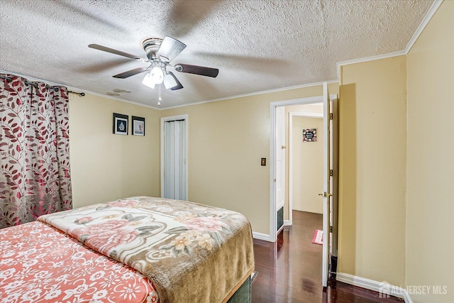 115 W Woodbridge Ave W, Iselin, NJ 08830 - bedroom featuring dark wood-style floors, ornamental molding, a textured ceiling, and ceiling fan
