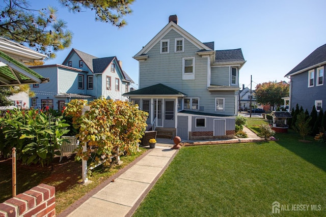 exterior space featuring a lawn