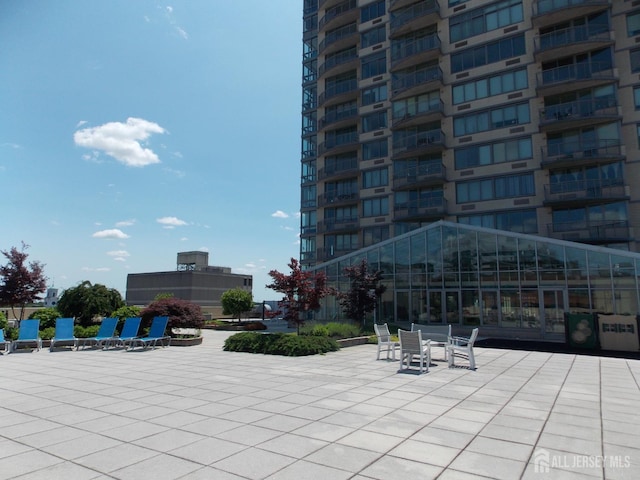 1 Spring St Unit 1205, New Brunswick, NJ 08901 - surrounding community featuring a patio