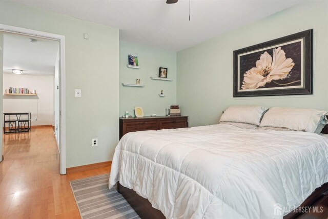 78 Pennsylvania Way N, Brunswick, NJ 08902 - bedroom with light wood-style floors and baseboards