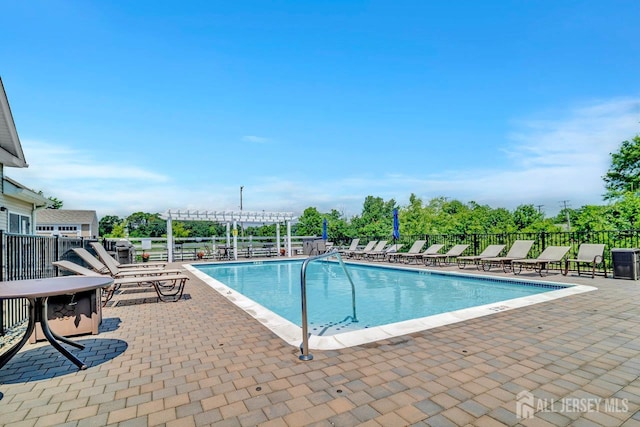 30 Grabowski Dr, Sayreville, NJ 08859 - community pool with a pergola and a patio