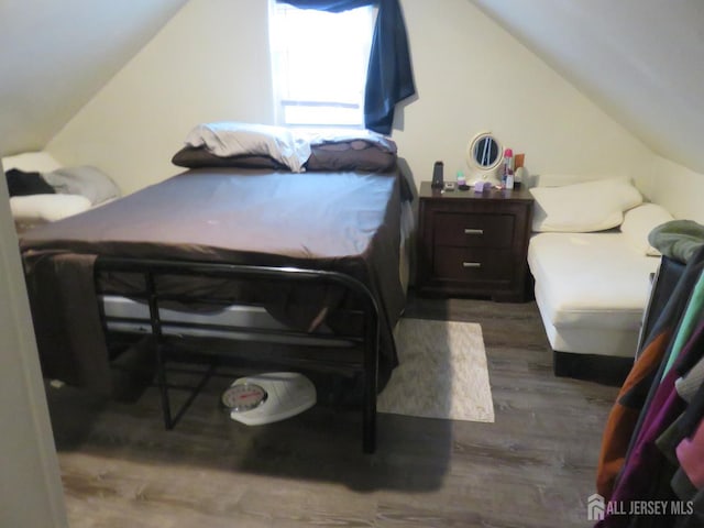 325 Goodwin St, Perth Amboy, NJ 08861 - photo 25